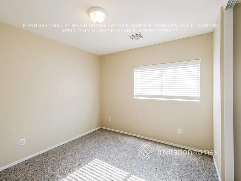 114 E Beth Dr — Photo 13