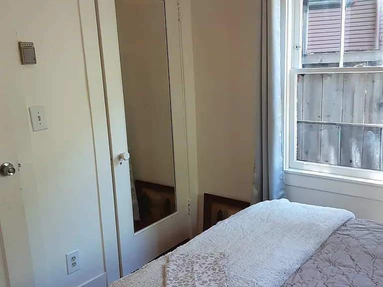1080 Aileen St #1 — Photo 2