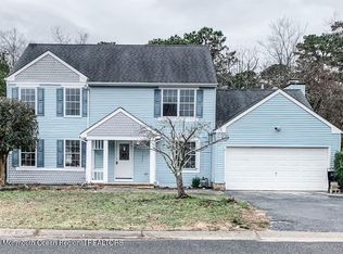 142 Holly Ln, Tuckerton, NJ 08087
