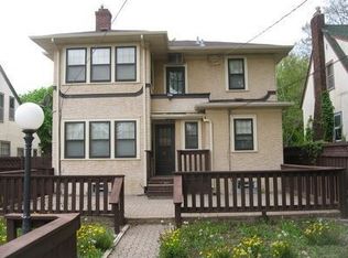 2114 Thomas Ave N, Minneapolis, MN 55411