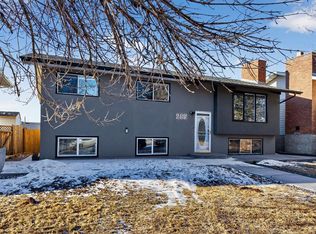 255 E Rundleridge Dr NE, Calgary, AB T1Y 2K5