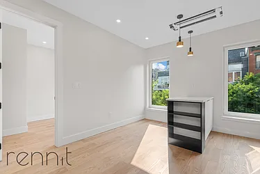 Rented by Rennit Inc.