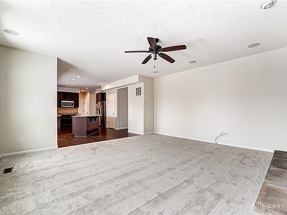 5th image of 400 Beck Dr