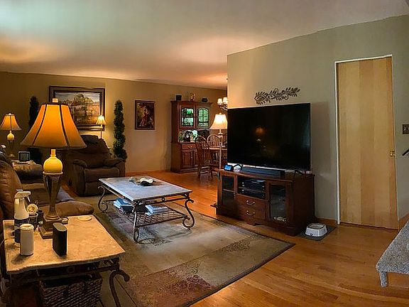 4th image of 1605 Saint Andrews Dr