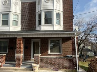 127 S Spruce St, Nazareth, PA 18064