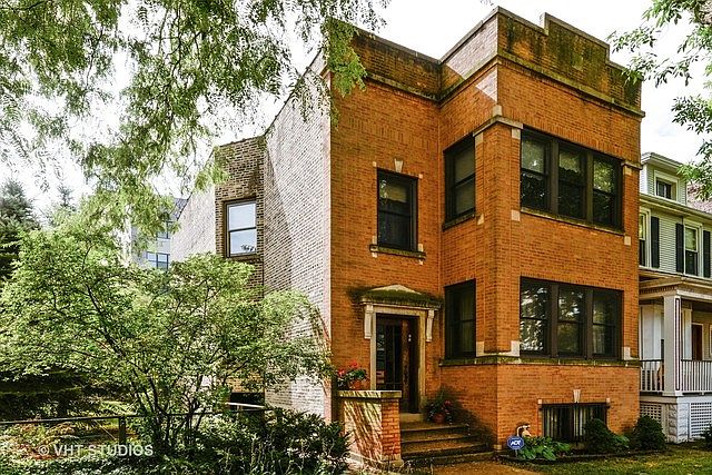 1st image of 1823 W Cuyler Ave