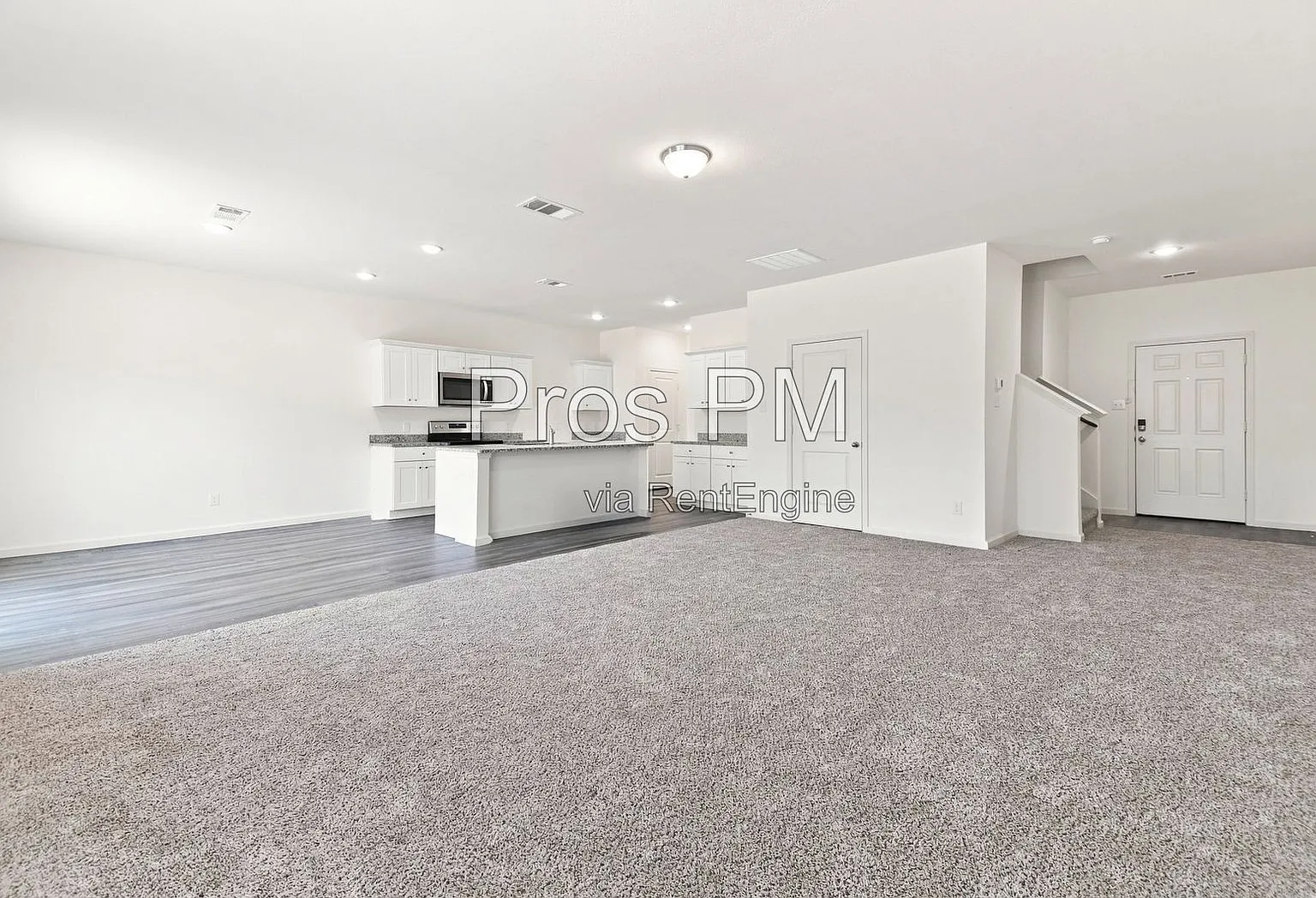 4 bed, 2.0 bath, 2204 sqft, $2,350 — Photo 4