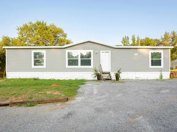 510 Locust Ln, Tuscumbia, AL 35674