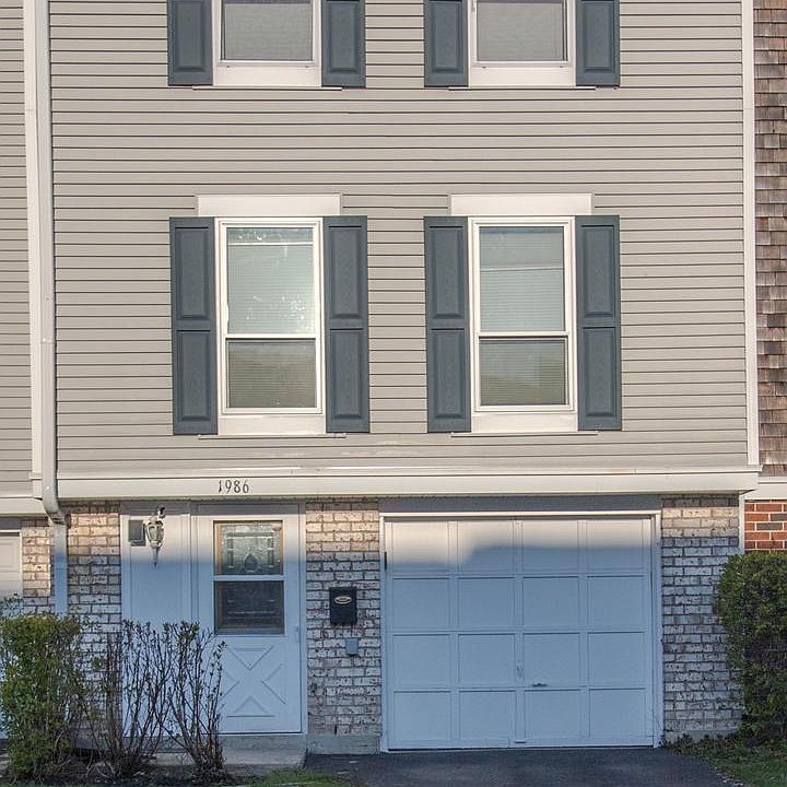 1st image of 1986 Oxford Ln