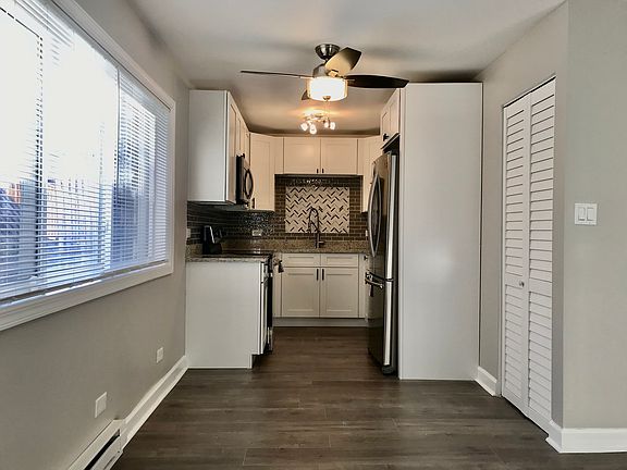 3rd image of 727 S Maple Ave APT 105