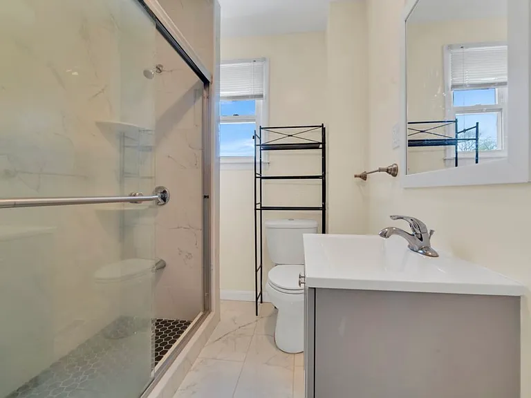 63 Albertina St — Photo 8