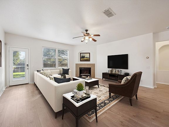 5th image of 10210 Elizabeth Ct