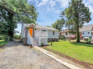 1824 Double Oaks Rd, Charlotte, NC 28206