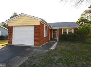 27 Moccasin Dr, Whiting, NJ