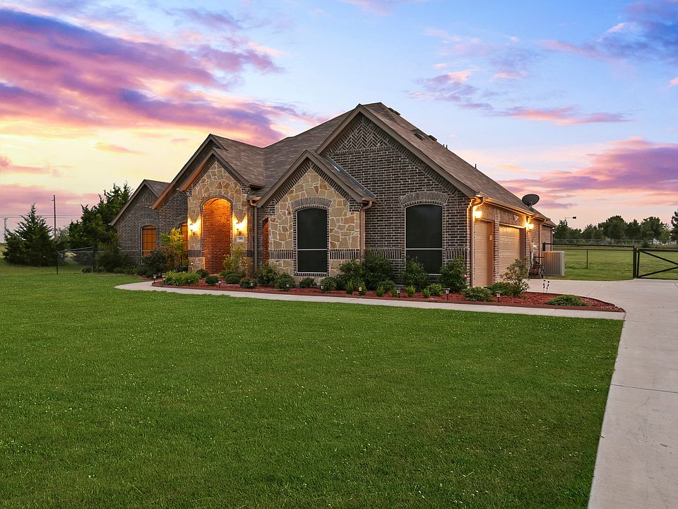 1st image of 2303 Laci Ln