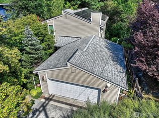 18008 25th Ave NE, Lake Forest Park, WA
