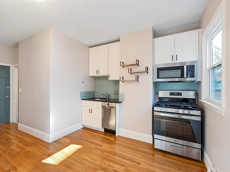 35 Story St #1 — Photo 2