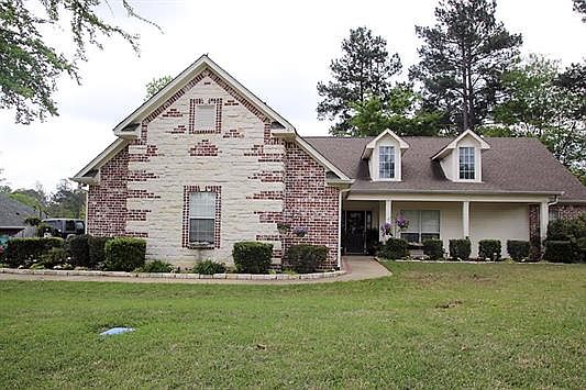 1st image of 100 Willow Brook Dr