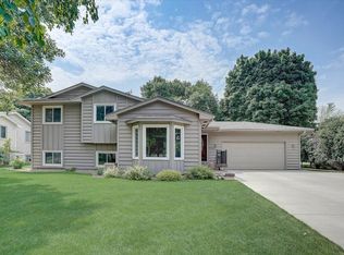 11211 Virginia Ave N, Champlin, MN 55316