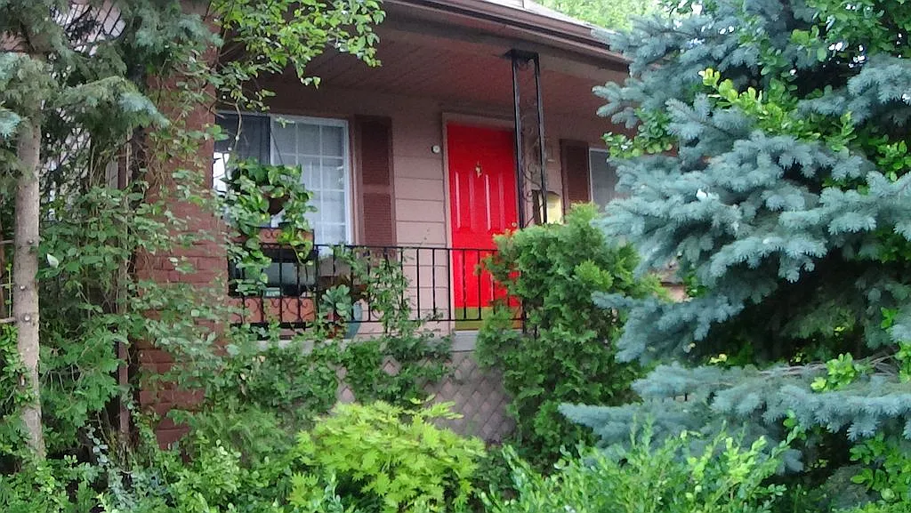 225 W Chesterfield Ave photo 1