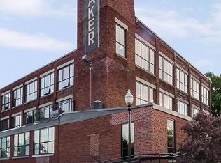 533 Columbia Ave APT 107, Holland, MI 49423