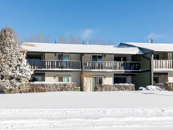 54 S Bell St #125, Red Deer, AB T4R 1M8