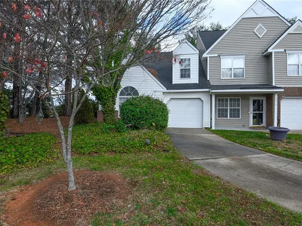 5016 Bartholomews Ln, Greensboro, NC 27407