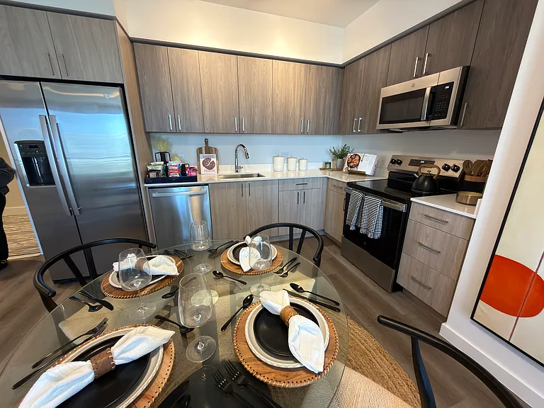 537 SW 2nd St #B1 — Photo 3