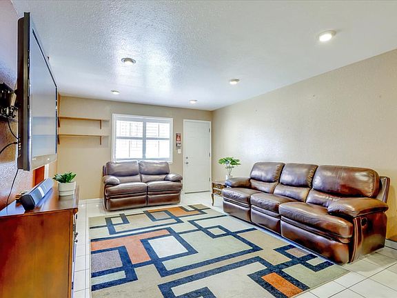 5th image of 347 3rd Ave