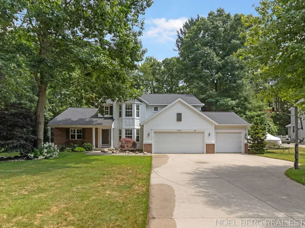 13462 Ravine View Dr, Grand Haven, MI 49417