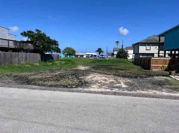 4030 Summit Dr, Corpus Christi, TX 78418