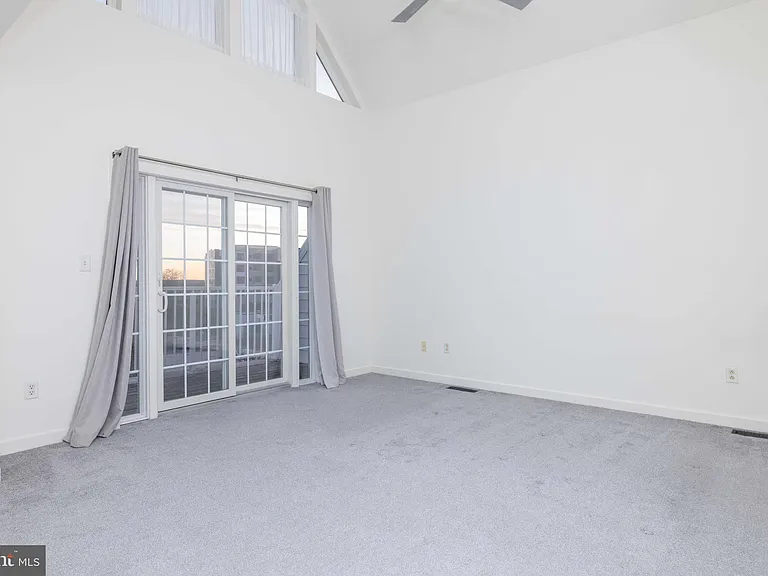 156 Christina Landing Dr — Photo 31