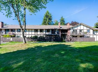 8961 Horne St, Burnaby, BC V3N4J8