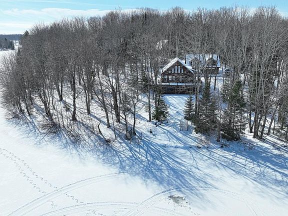 4th image of 3306 Retriever Ln