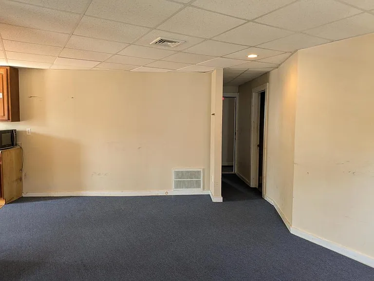 437 Bay St #3 — Photo 6
