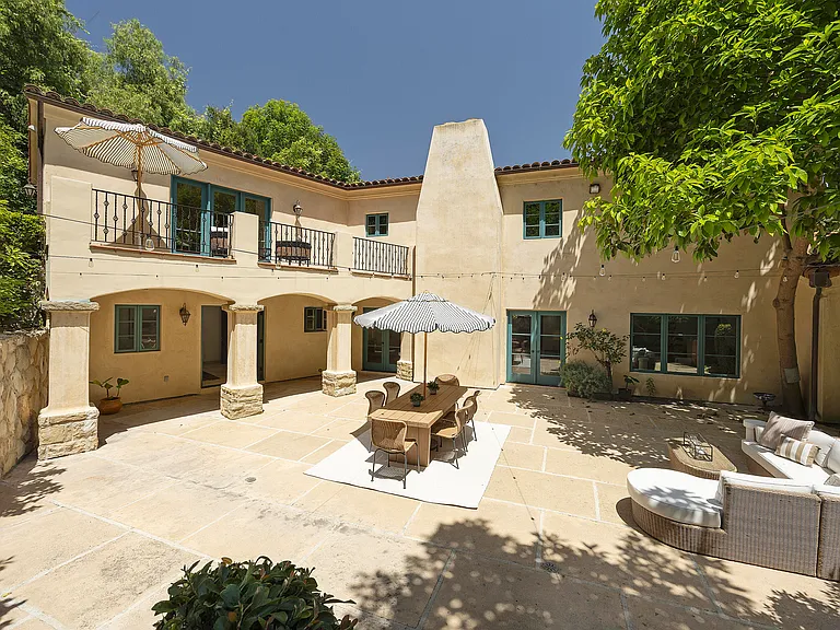 1493 Sycamore Canyon Rd — Photo 8