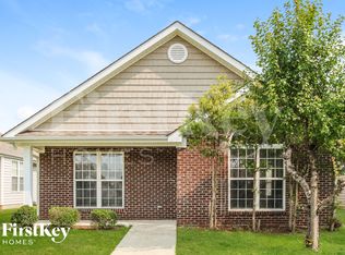 2218 Village Ln, Calera, AL 35040