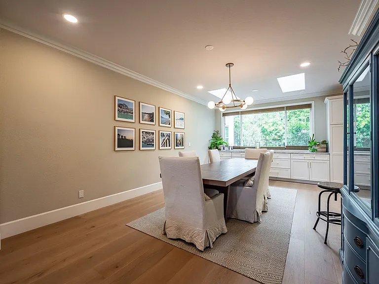 341 Calle De Adele — Photo 17