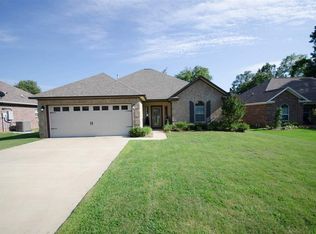 3435 Garrett Ln, Texarkana, TX 75503