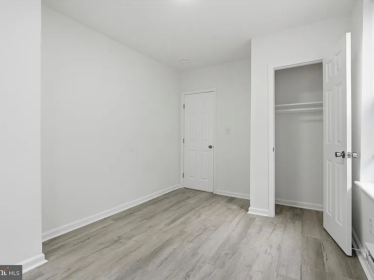 5715 Malcolm St — Photo 9
