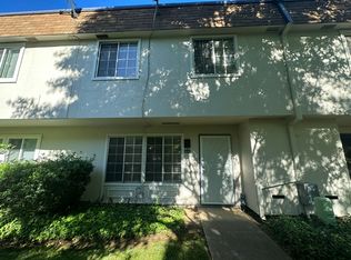 8879 Salmon Falls Dr UNIT C, Sacramento, CA 95826