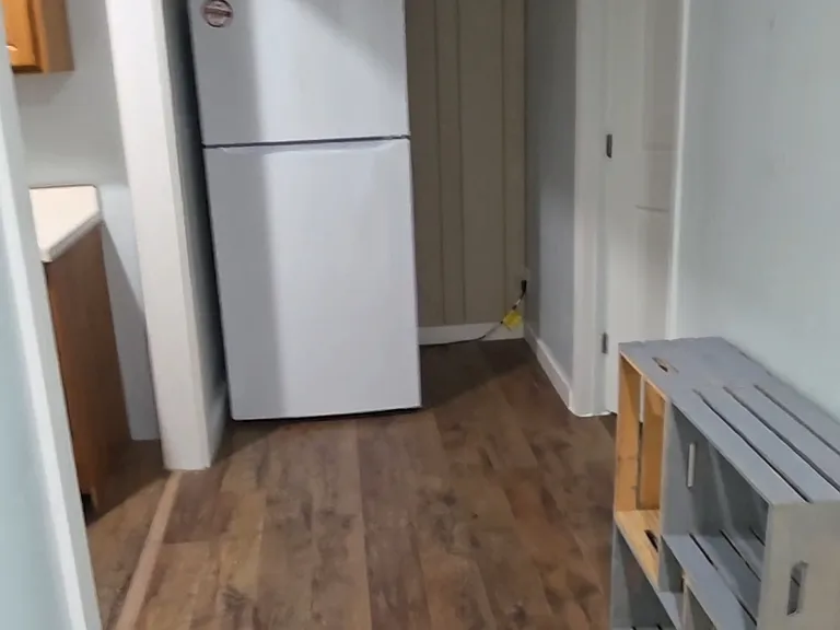 927 College Ave #9 — Photo 6