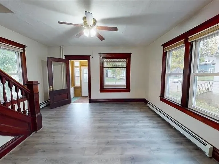 316 Court St — Photo 14