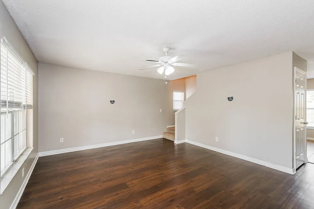 4 bed, 2.0 bath, 1462 sqft, $2,195 — Photo 4
