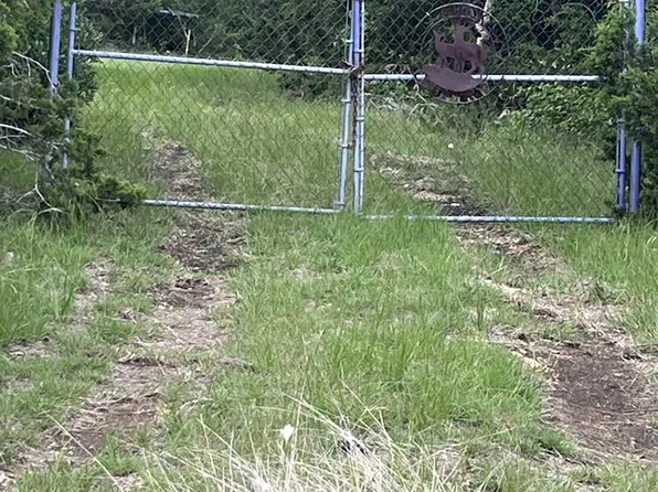 178 N Ringtail Rd, Camp Wood, TX 78833