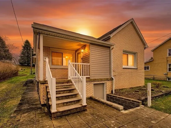 147 S Quarry St, Mount Pleasant, PA 15666