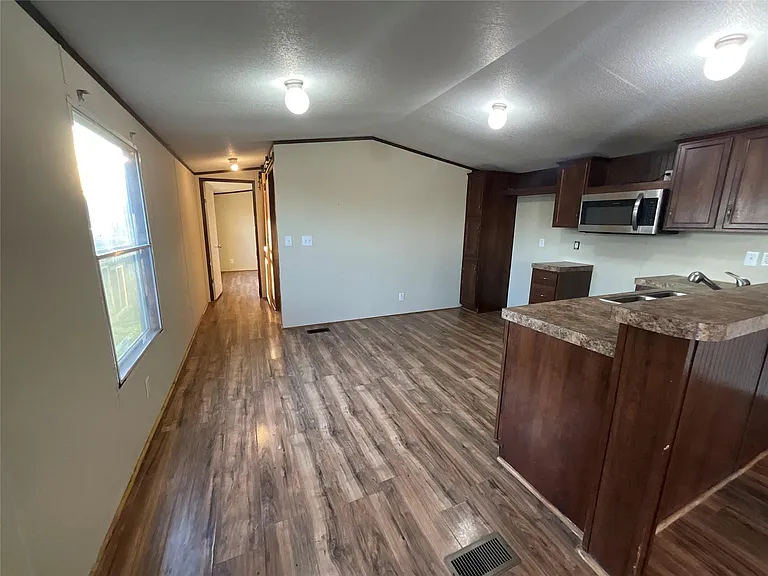 133 Country Oaks St — Photo 11