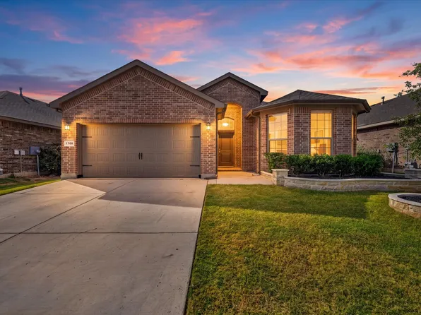 1705 Chamaeleon Dr, Haslet, TX 76052