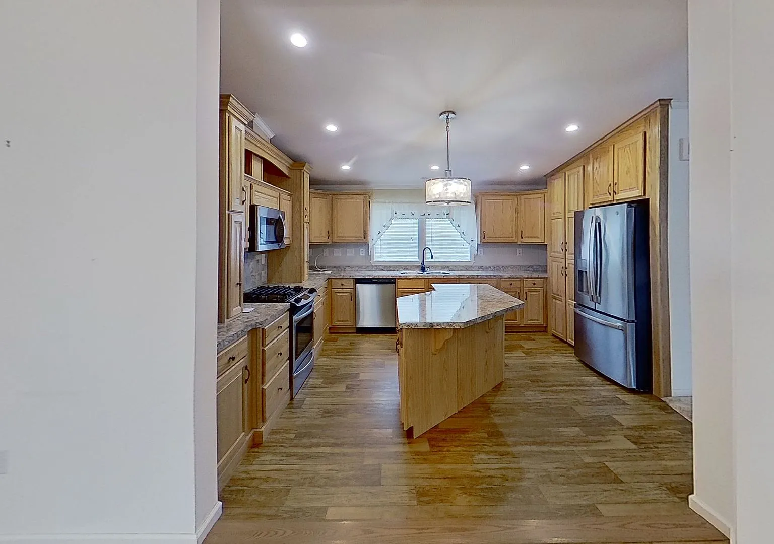 Unique Custom Single Family Home — Photo 4
