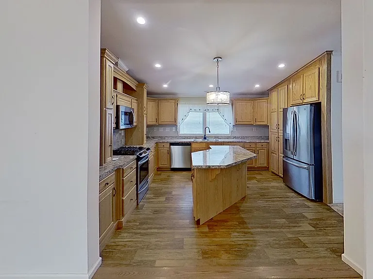 751 Natalie Ln — Photo 4